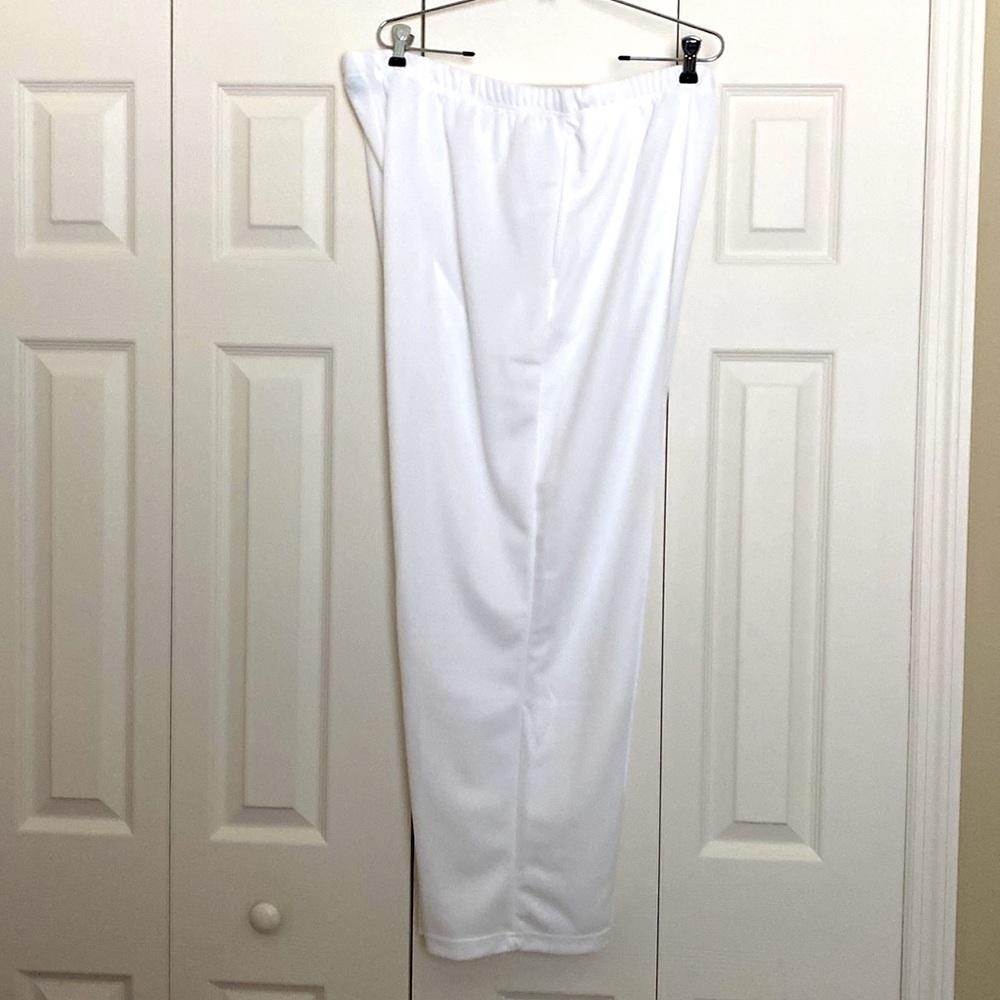 White Polyester Pleated Pants - Picture 3 of 4